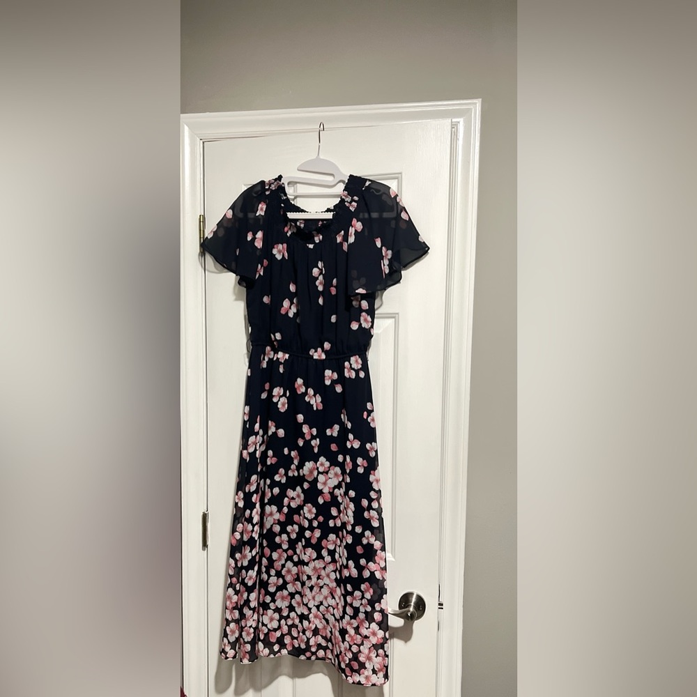 Coral Blossom dress in Navy - Picture 2 of 3
